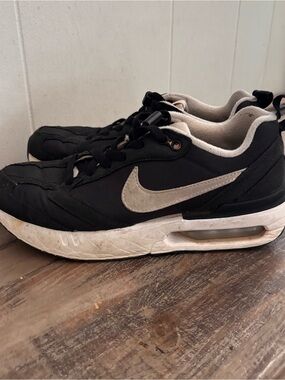 Nike Sneakers Big Kid Size 4